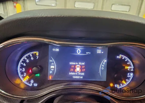 2017 Jeep Grand Cherokee Laredo z USA, uszkodzony, nr VIN 1C4RJEAG2HC788609